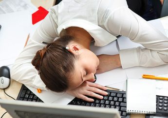 Ngủ trưa nơi công sở