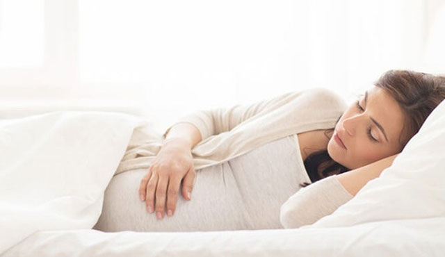 Tư thế ngủ tốt nhất cho bà bầu